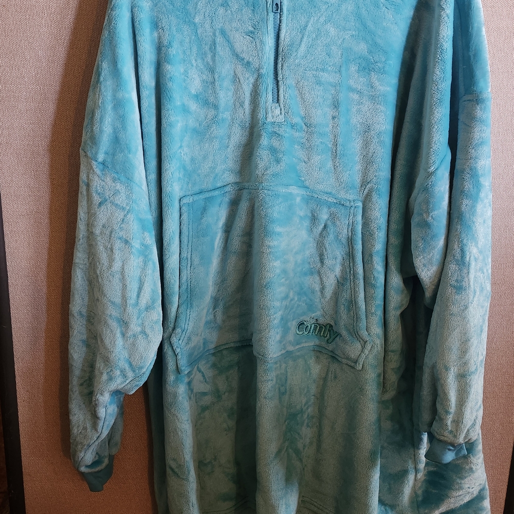 The Comfy Teal Quarter-Zip Pullover